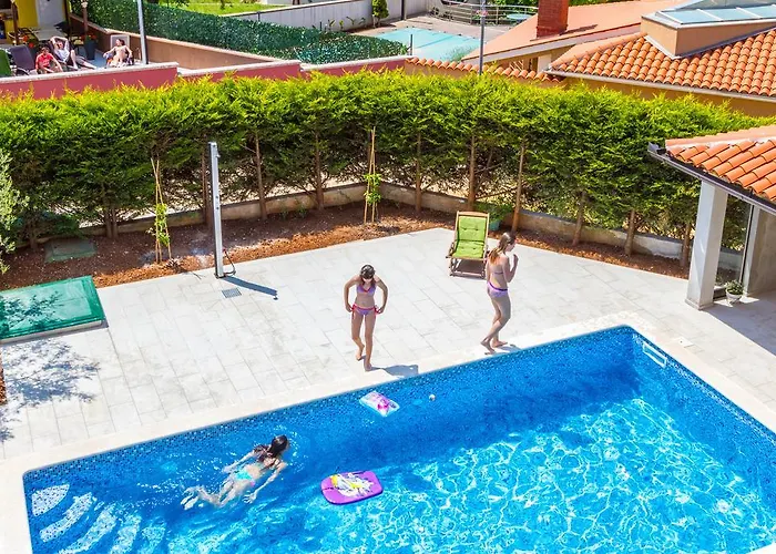 Apartment Villa Vista Pula