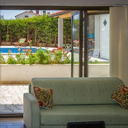Villa Vista Апартаменты Пула